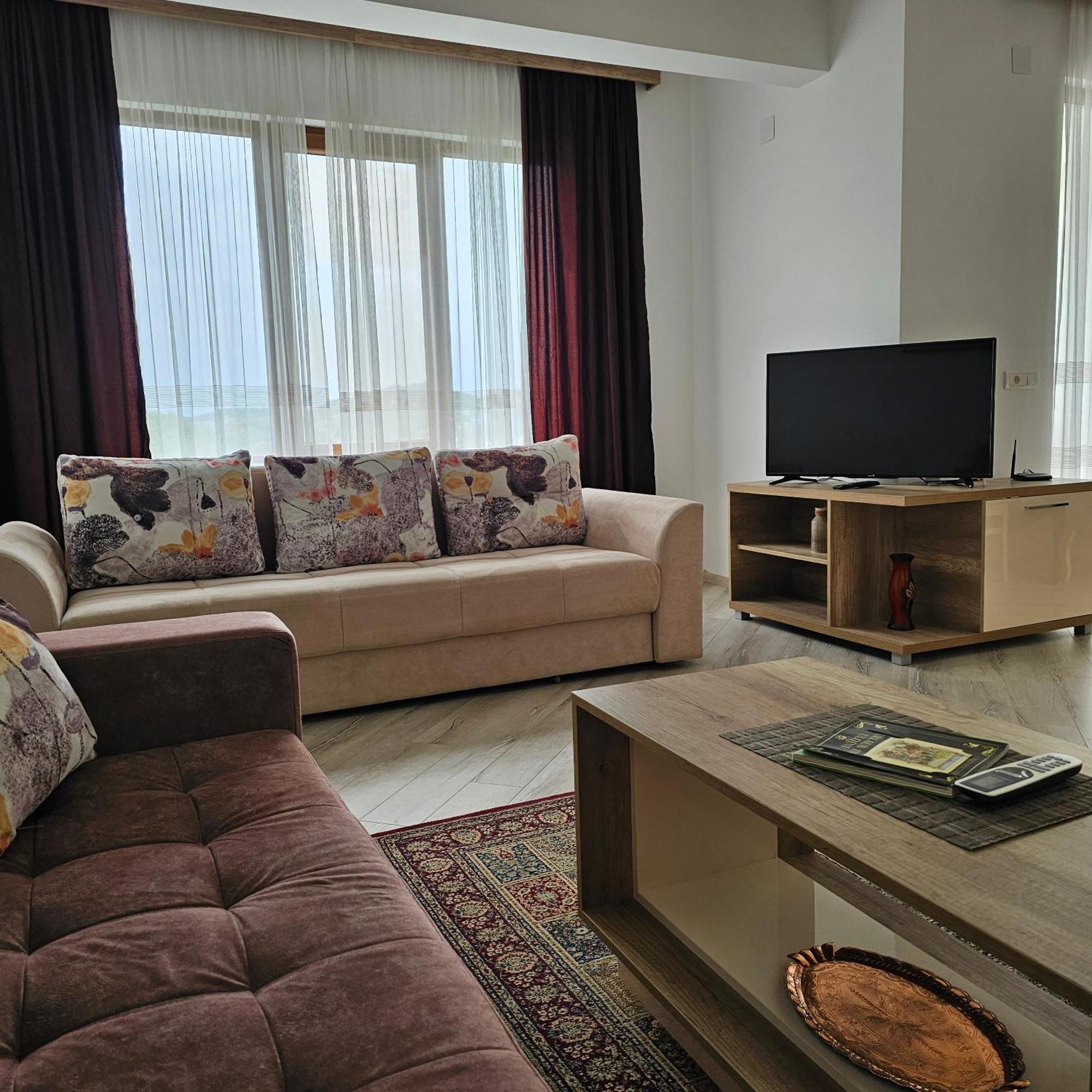 Green Hill Apartments Ulcinj Phòng bức ảnh