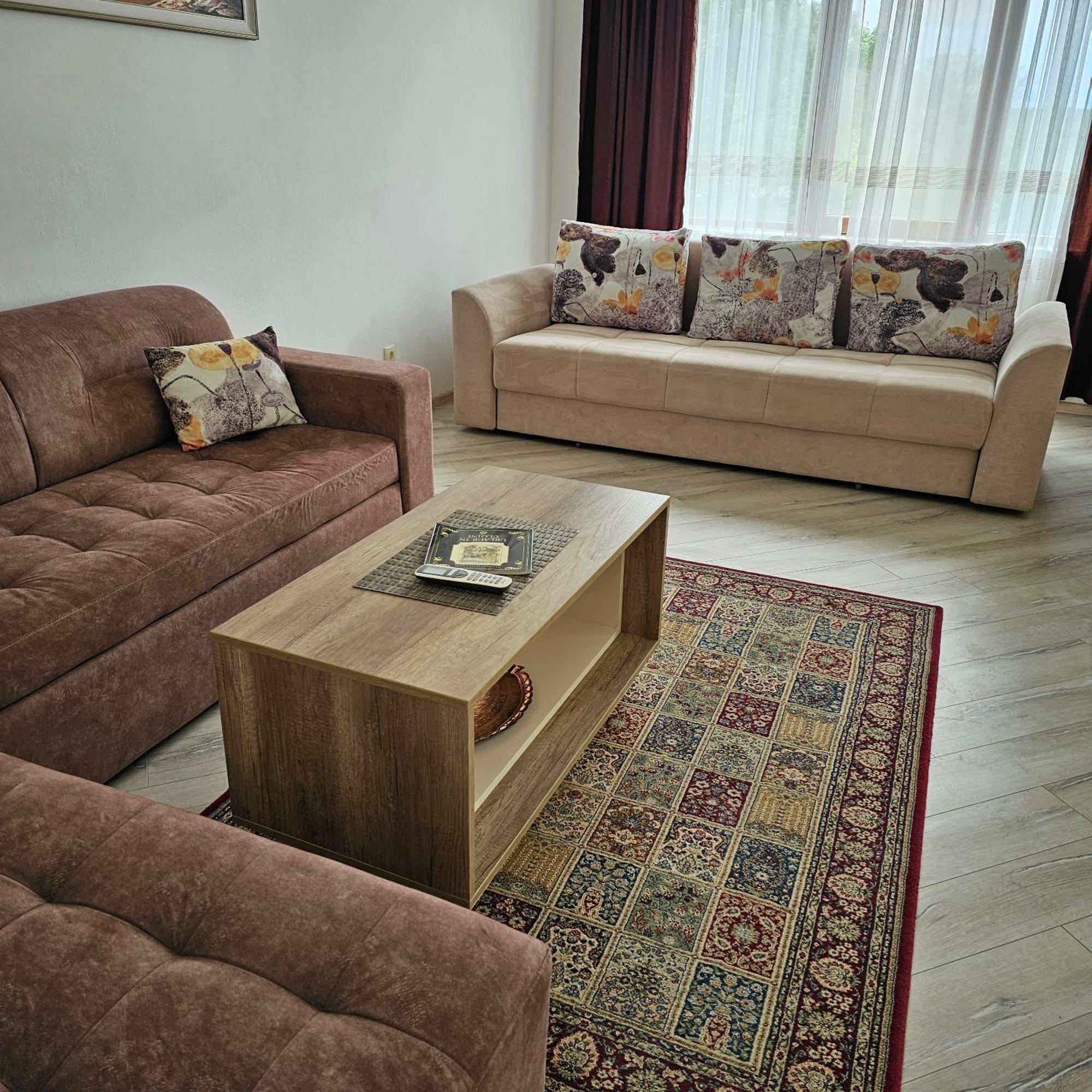 Green Hill Apartments Ulcinj Phòng bức ảnh